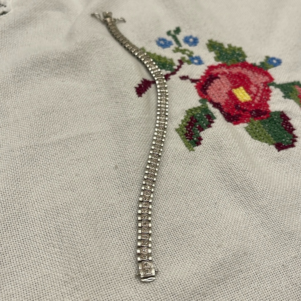 Rhodium plated real diamond bracelet